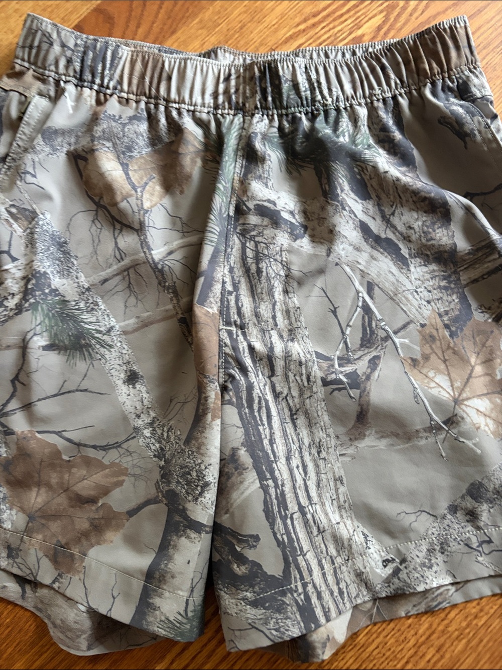 Hollister Men's Camo Athletic Shorts - Gray & Brown